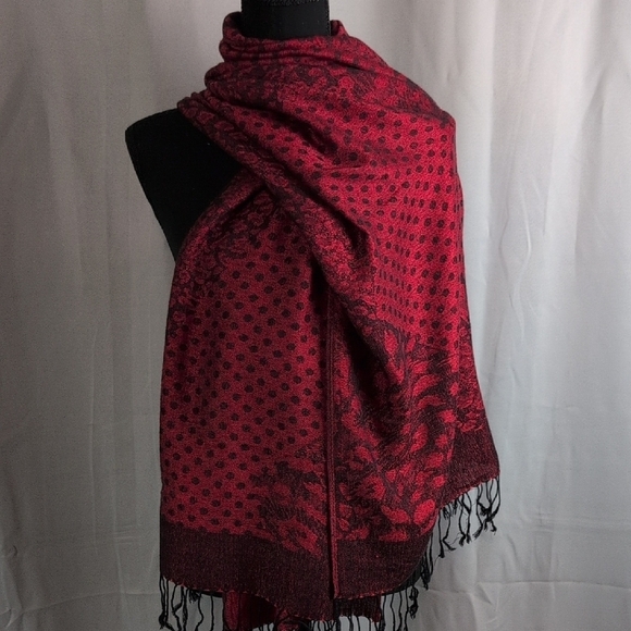 pashmina Accessories - Pashmina Red and Black Oversized‎ Geometric Wrap with Fringe O/S Wool/Silk